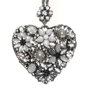 BETSEY JOHNSON Something New 2014 heart necklace huge